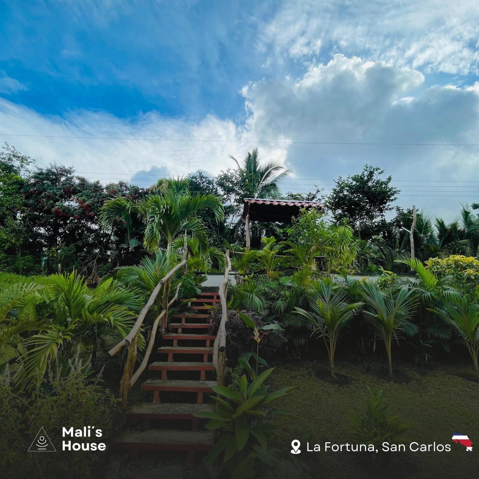Hotel Mali'S House La Fortuna Exterior foto